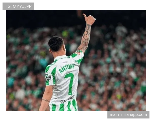 比利亚雷亚尔3-2险胜皇家贝蒂斯，莫拉莱斯替补梅开二度